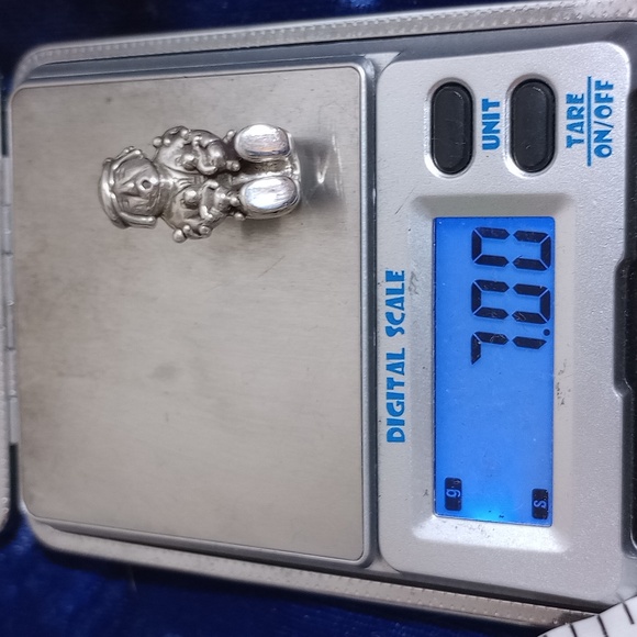 Storyteller Vintage Native American Sterling Silver Stud Earrings - Picture 9 of 14